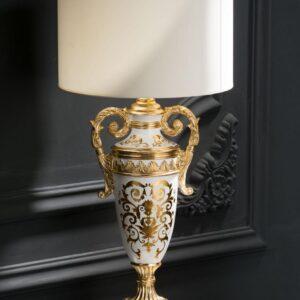 lampada in ceramica avorio con decori or