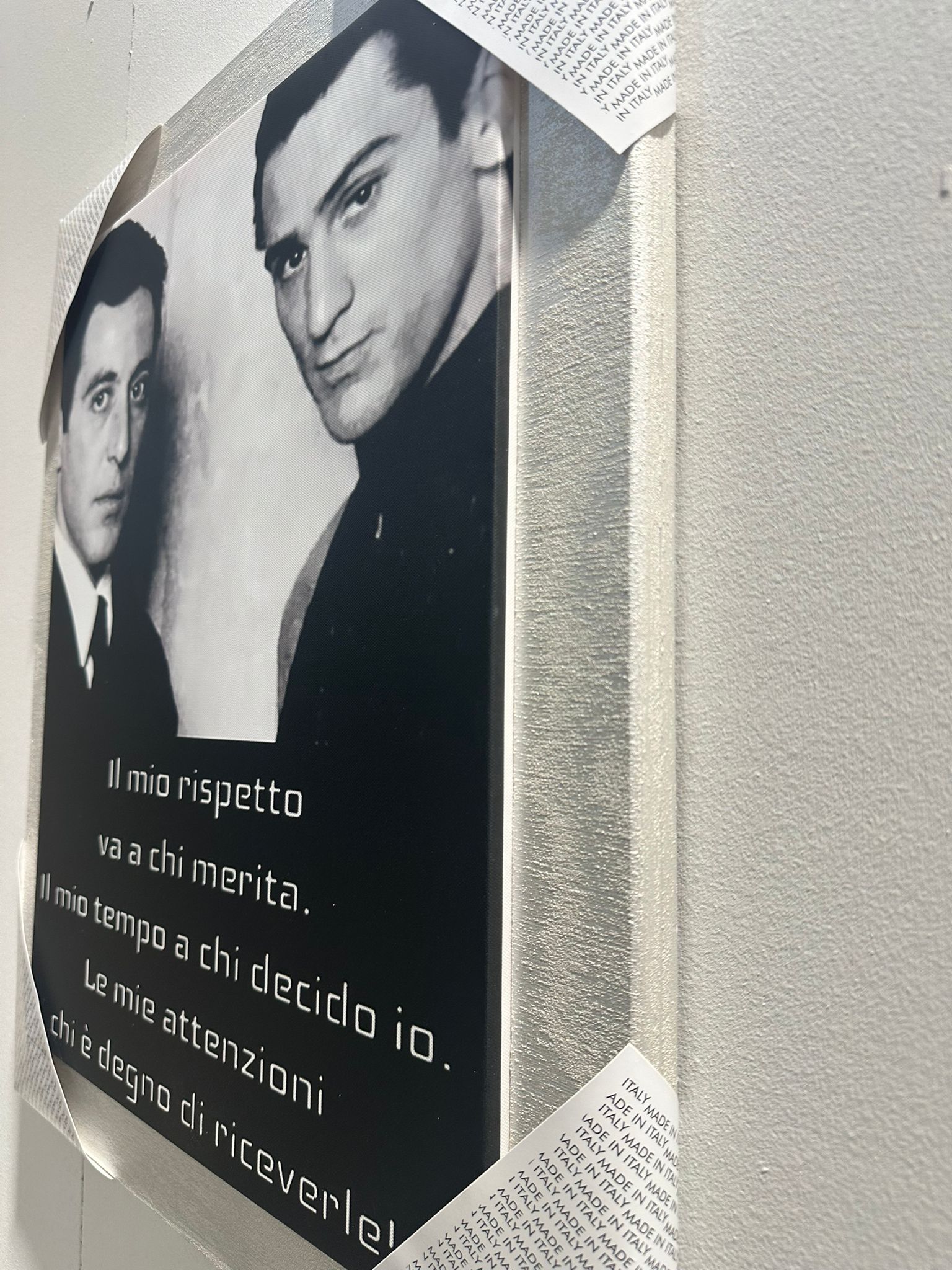 QUADRO MODERNO CON PERSONAGGI FRASI MISURE: 49X59