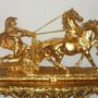 BIGA-CARROZZA-CON-CAVALLI-DA-TAVOLO-IN-LEGNO-E-CERAMICA-FOGLIA-ORO-SOPRAMMOBILE-162239937082