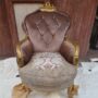 POLTRONA-IN-LEGNO-FOGLIA-ORO-E-TESSUTO-TORTORA-E-PANNA-CON-DECORI-FLOREALI-163231474982