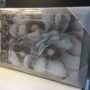 QUADRO-MODERNO-CON-CORNICE-TORTORA-E-TELA-CON-FIORI-E-GLITTER-80×46-cm-154258270396-3
