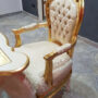 TAVOLO-IN-LEGNO-AVORIO-E-FOGLIA-ORO-E-SEDIE-FOGLIA-ORO-RIVESTIMENTO-IN-TESSUTO-154454457476-4