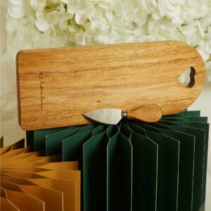 bomboniere matrimonio tagliere in acacia con coltellino