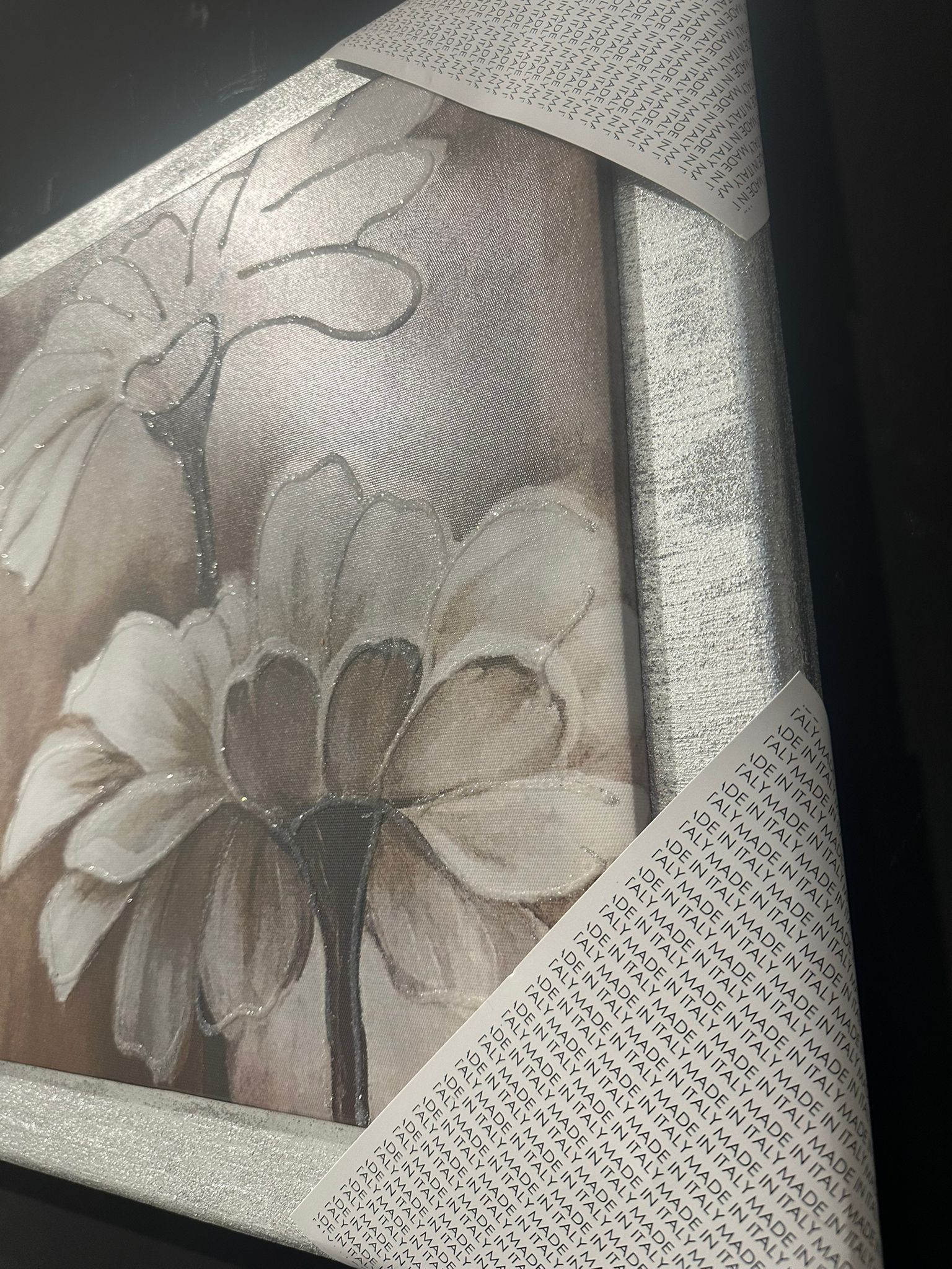 quadro fiori bianchi cornice argento