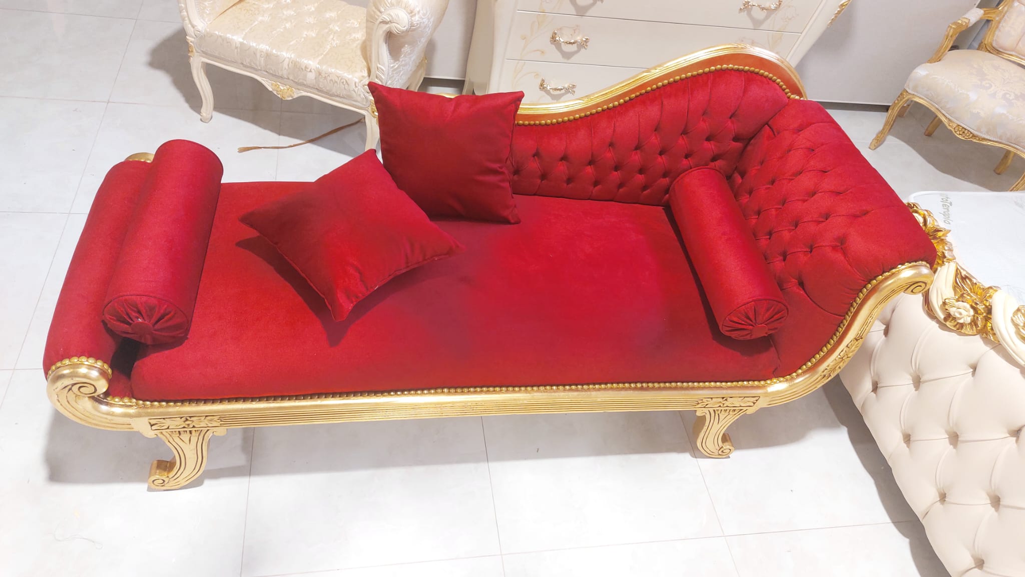 dormuse velluto rosso piedi in metallo oro