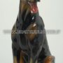 CANE-DOBERMANN-SEDUTO-IN-CERAMICA-NERO-E-MARRONE-ANIMALI-ARREDO-CASA-162887727150