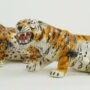 TIGRE-GRINTA-IN-AGGUATO-IN-CERAMICA-COLORATA-MACCHIATA-O-TIGRATA-LEONE-PANTERA-162876139060
