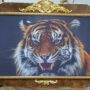 QUADRO-CON-TIGRE-CORNICE-IN-LEGNO-NOCE-E-FOGLIA-ORO-STAMPA-SU-TELA-154352283961