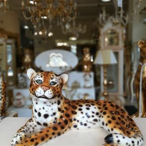 LEOPARDO PICCOLO ANIMALE TRIGRE PANTERA SDRAIATO IN CERAMICA COLORATA