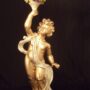 STATUA-ANGELO-PUTTO-CON-FRUTTA-IN-CERAMICA-AVORIO-FOGLIA-ORO-ARREDO-CASA-162566655974