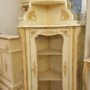ANGOLIERA-VETRINA-MOBILE-AVORIO-E-FOGLIA-ORO-CON-CRISTALLI-ARREDO-CASA-SALOTTO-162326827596