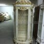 VETRINA-GRANDE-A-1-ANTA-IN-LEGNO-PANNA-FOGLIA-ORO-CON-STOFFA-PANNA-E-CRISTALLI-153215834656