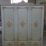 ARMADIO-3-ANTE-IN-LEGNO-AVORIO-E-ORO-CON-CIMASA-E-DECORI-ORO-CAMERA-DA-LETTO-163241121117