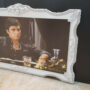 QUADRO-CON-AL-PACINO-SCARFACE-CORNICE-IN-LEGNO-BIANCO-E-FOGLIA-ARGENTO-154245426608-2
