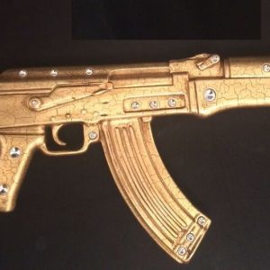 KALASHNIKOV ARMA FUCILE MITRAGLIATRICE AK-47 IN CERAMICA FOGLIA ORO E CRISTALLI